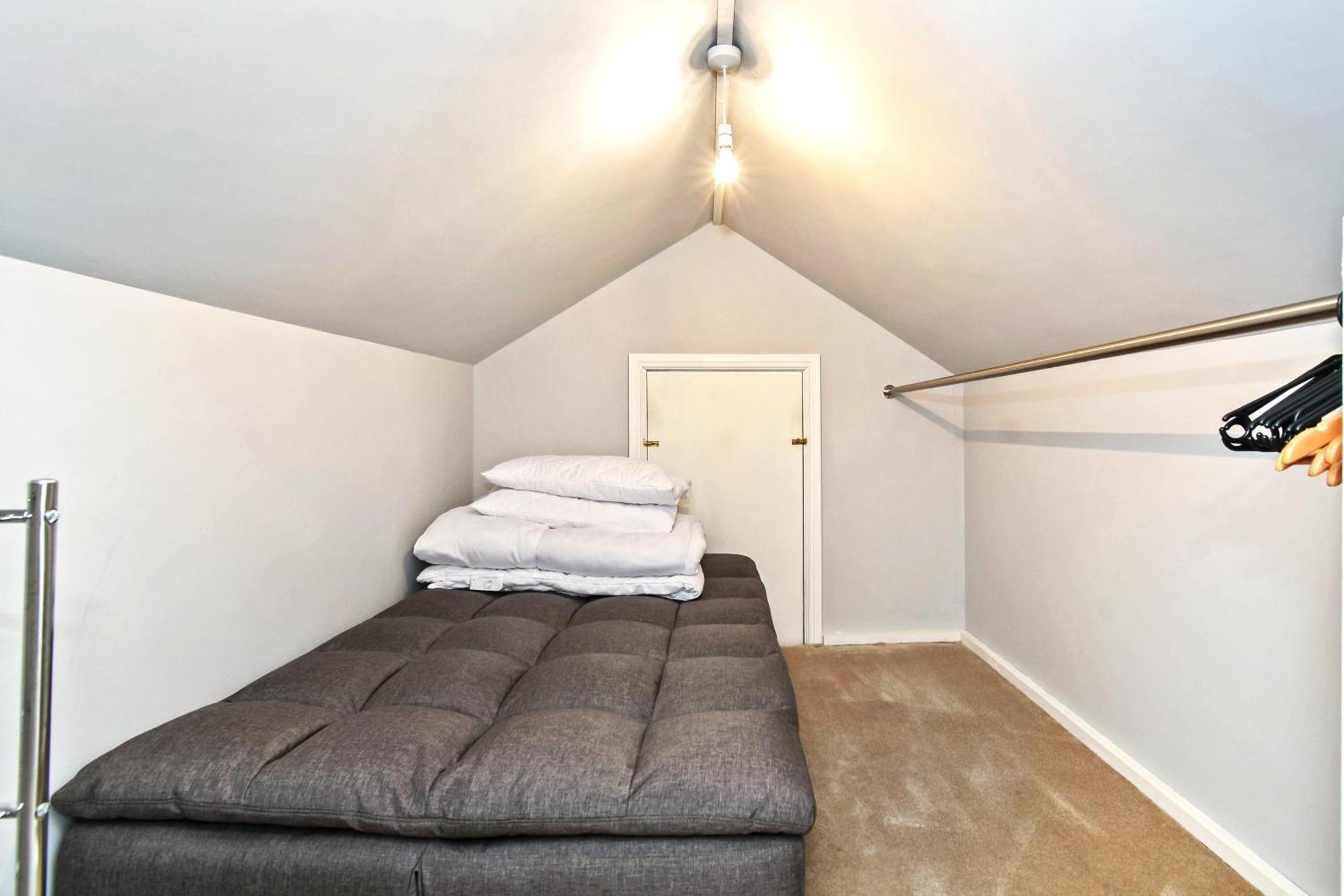 Apartment Victoria With Free Parking スカーバラ エクステリア 写真