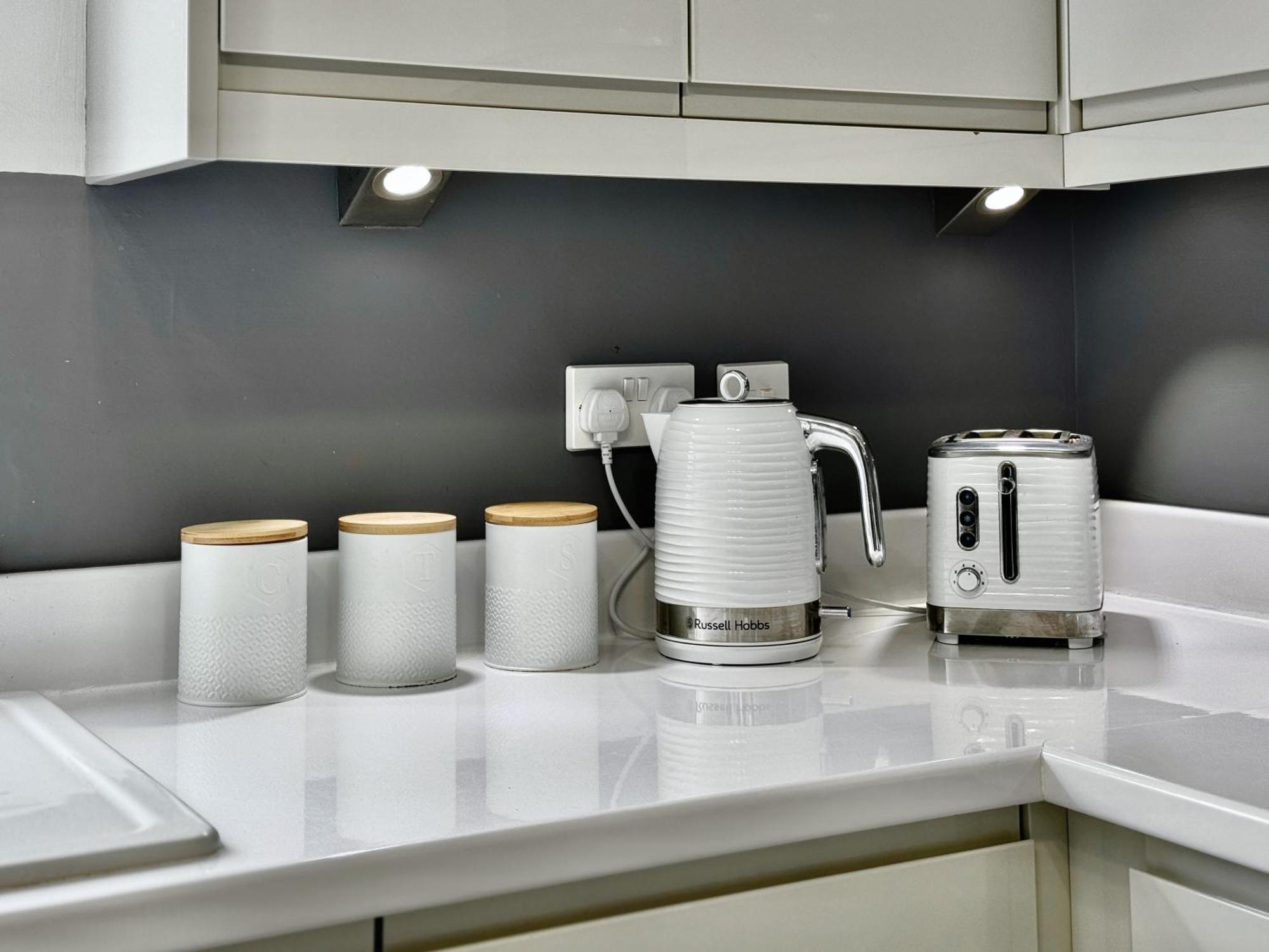 Apartment Victoria With Free Parking スカーバラ エクステリア 写真